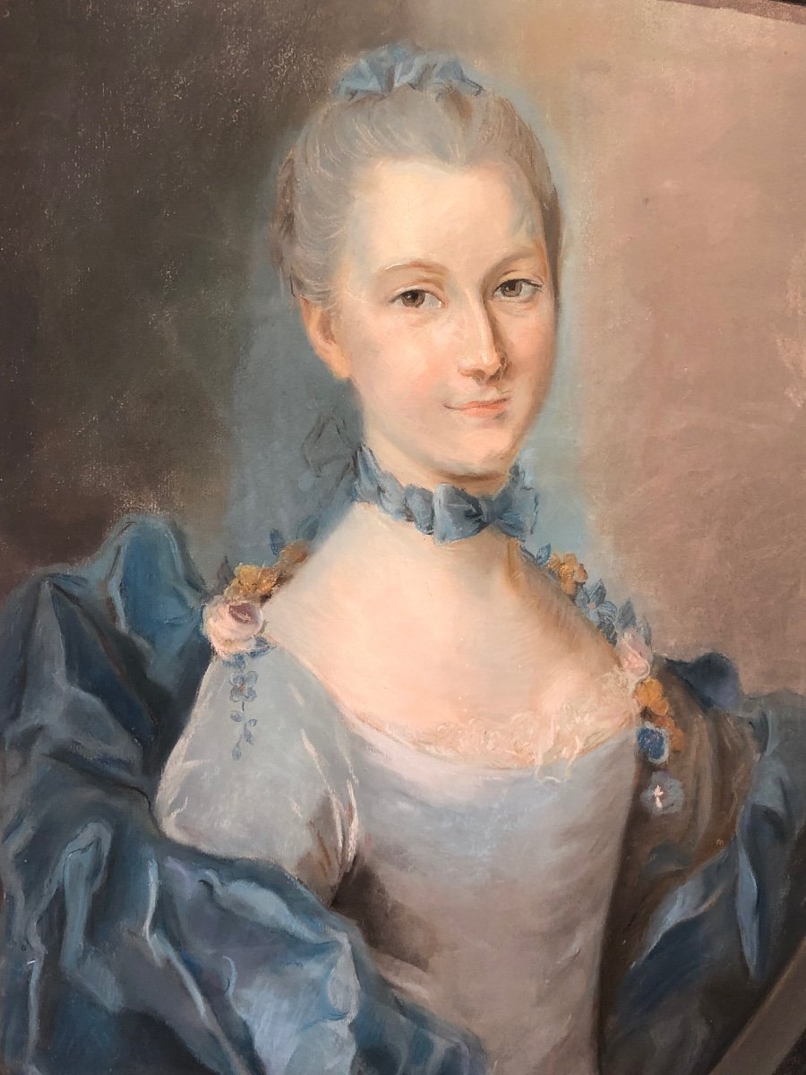 Pastel De Style Louis XVI Représentant Une Jeune Femme de qualité. -photo-3