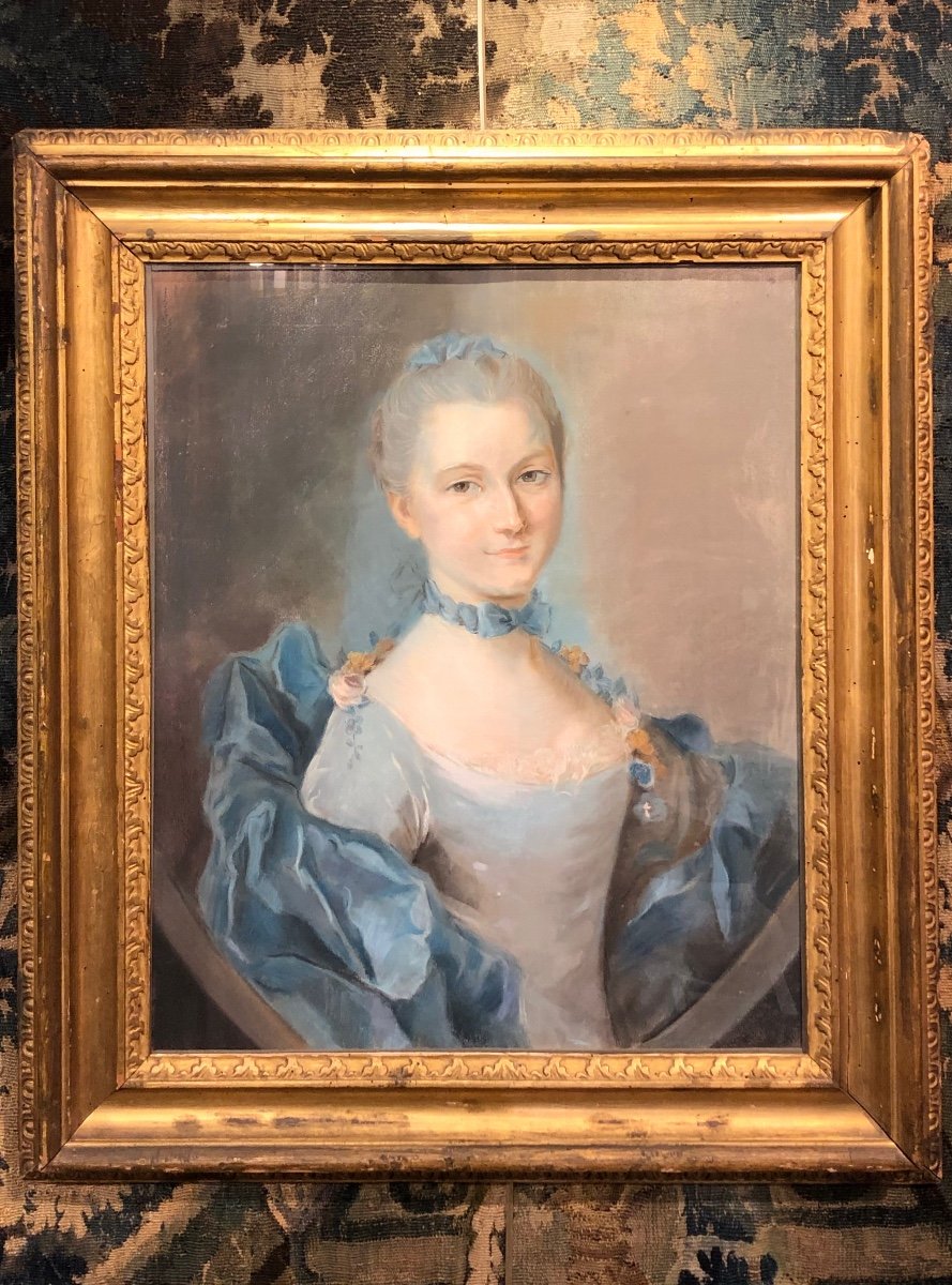 Pastel De Style Louis XVI Représentant Une Jeune Femme de qualité. 