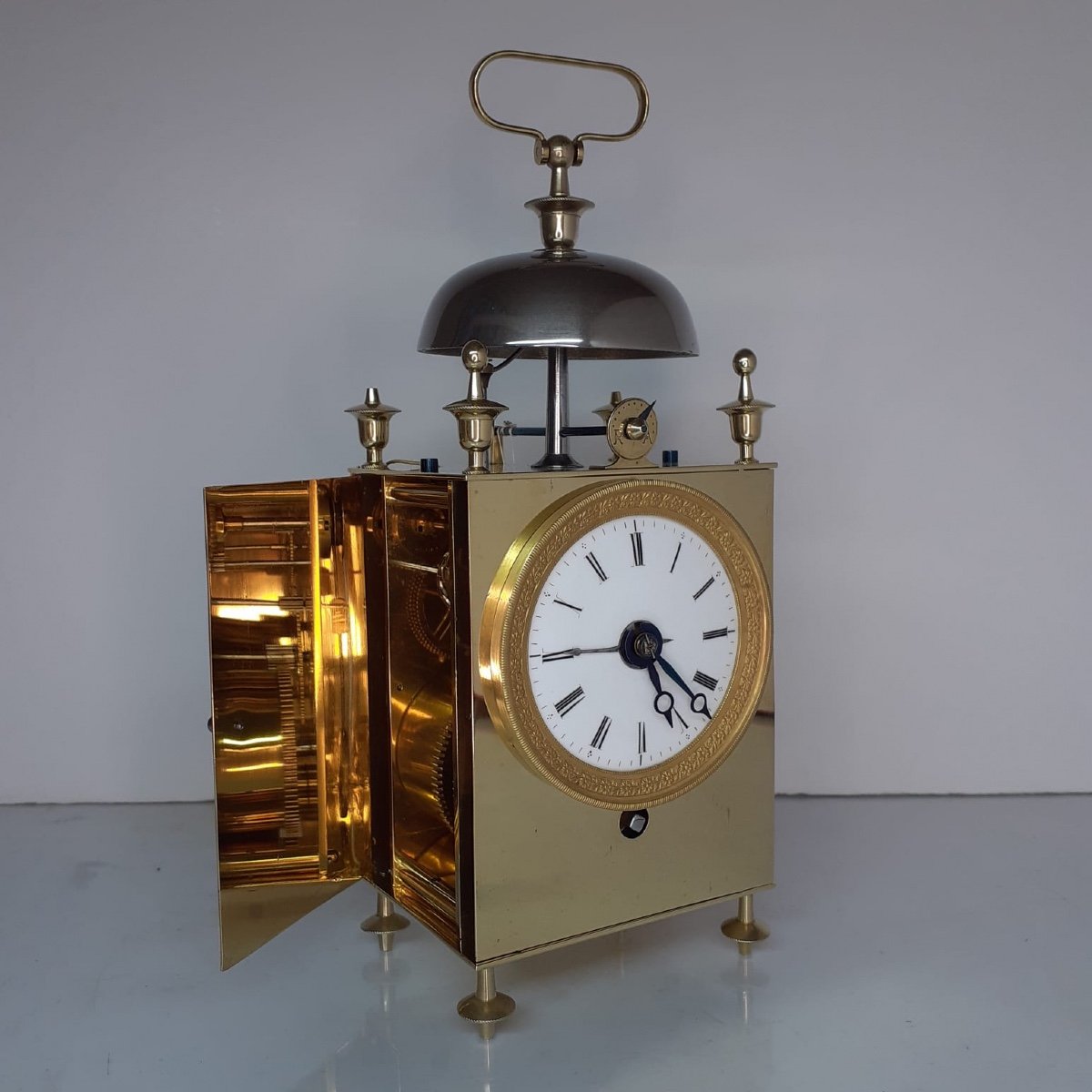 Restoration Period Alarm Clock In Perfect Condition. -photo-3