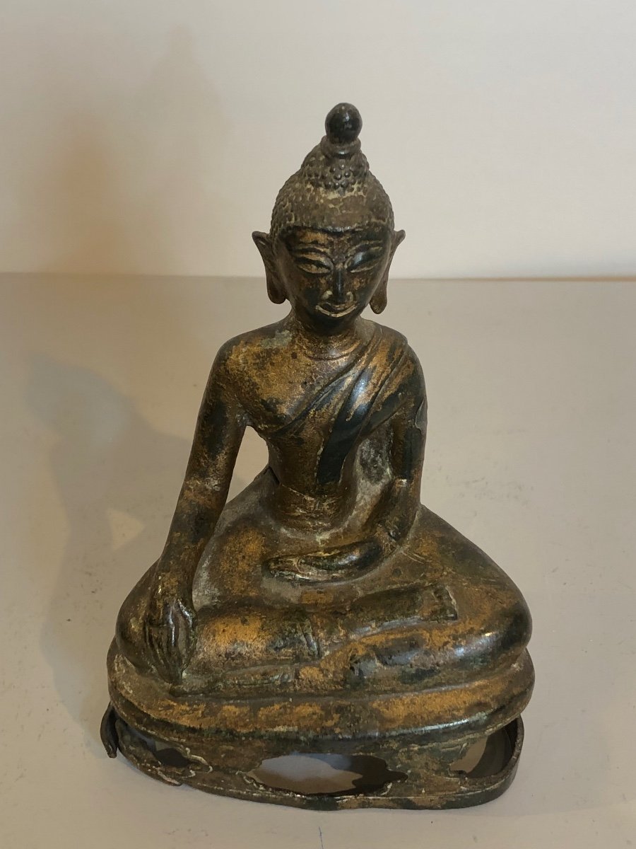 18th Century Bronze Buddha Of Thai Origin.-photo-3