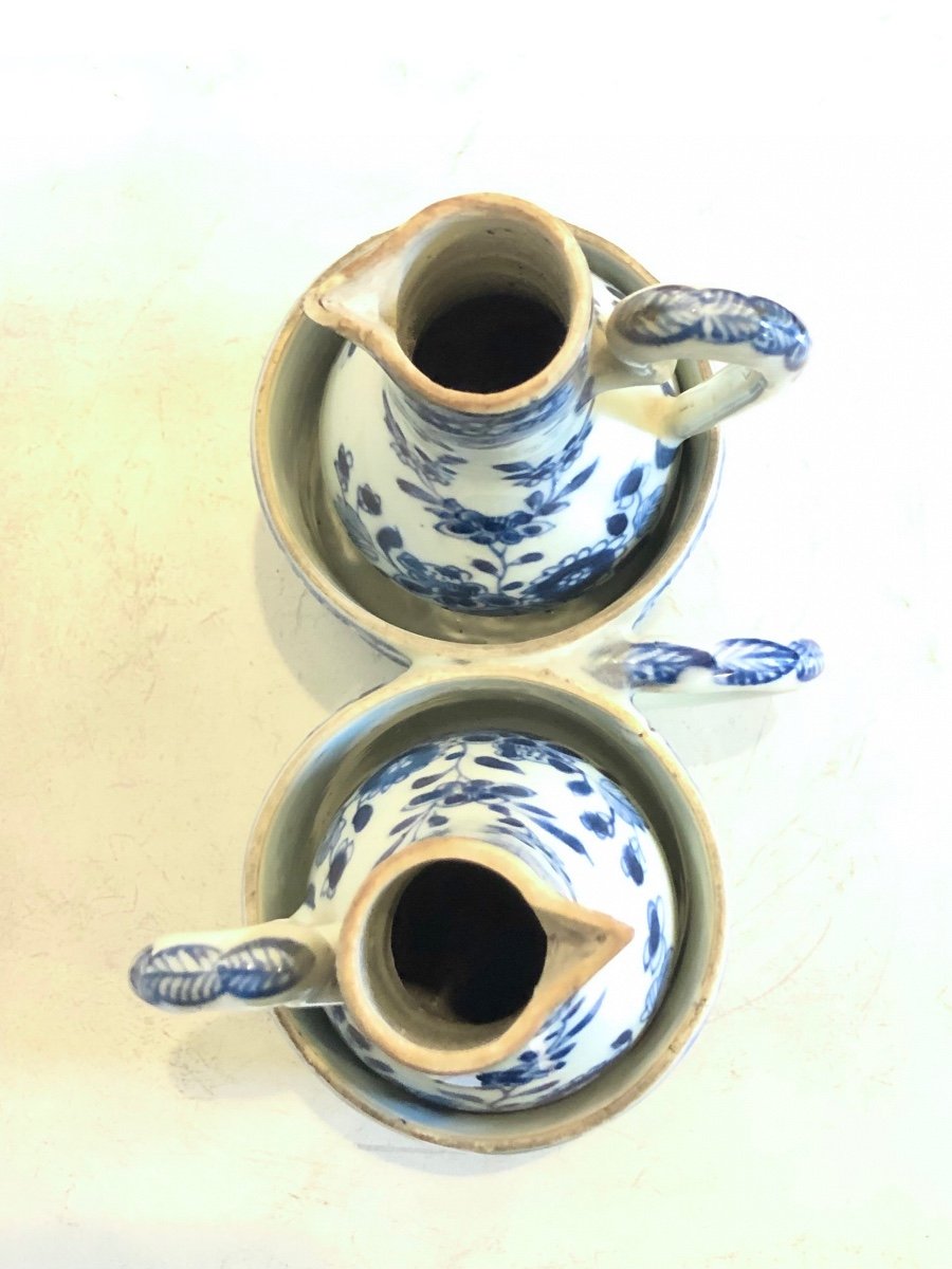 18th Century Porcelain Oil And Vinegar Cruet. -photo-3