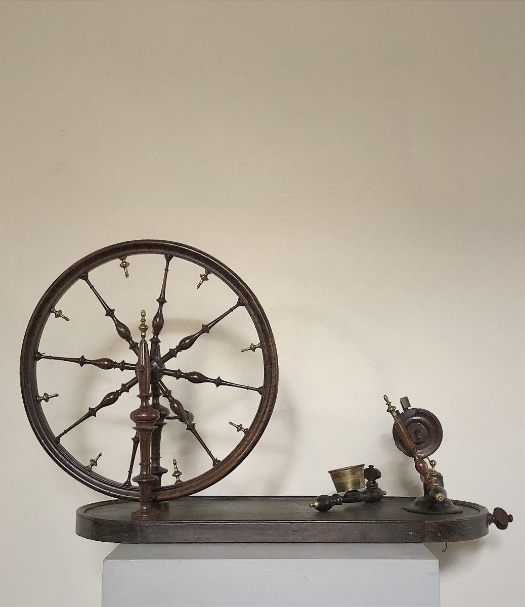 18th Century Table Spinning Wheel. 