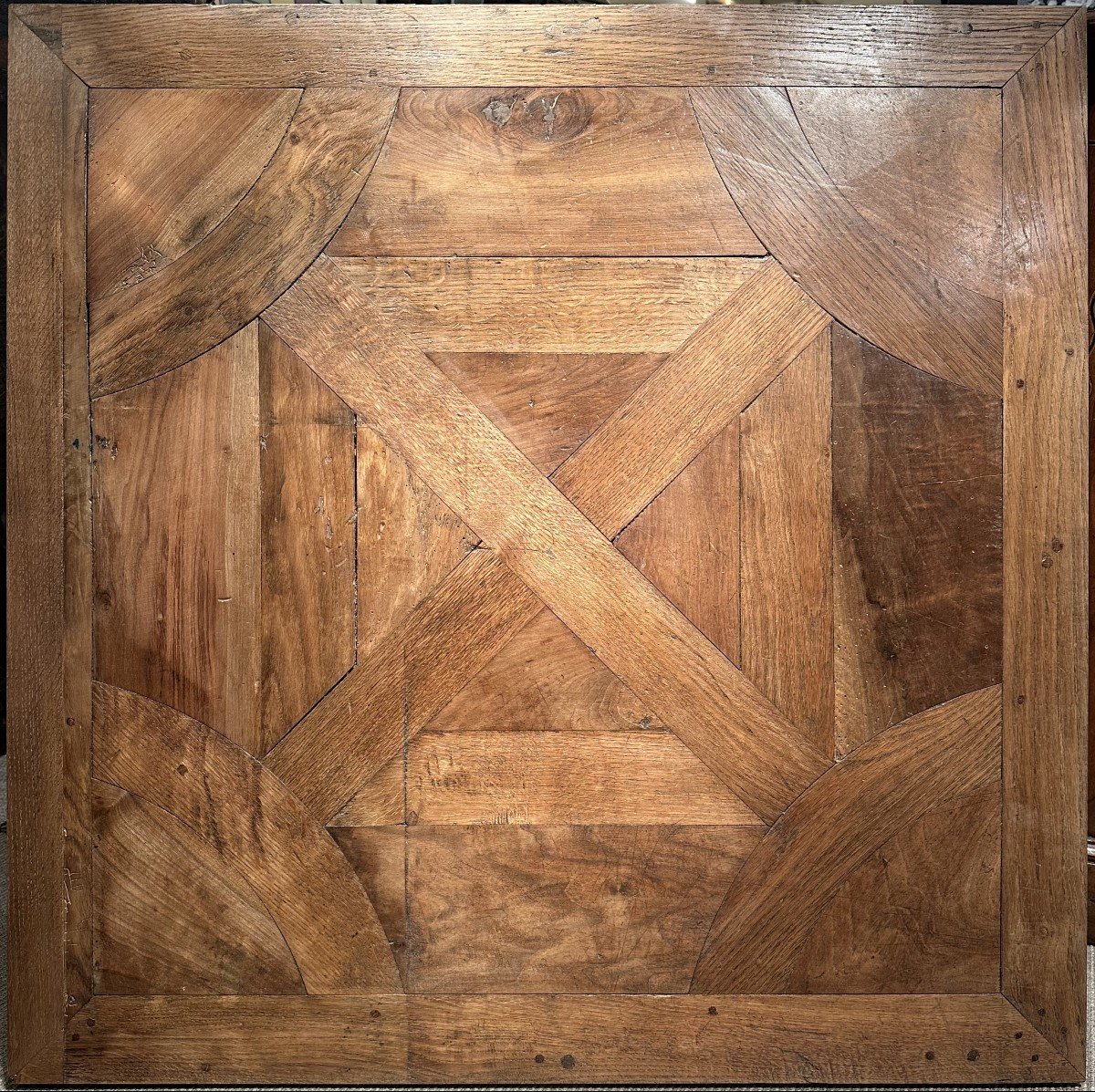 Oak And Walnut Parquet Esprit Saint-fargeau