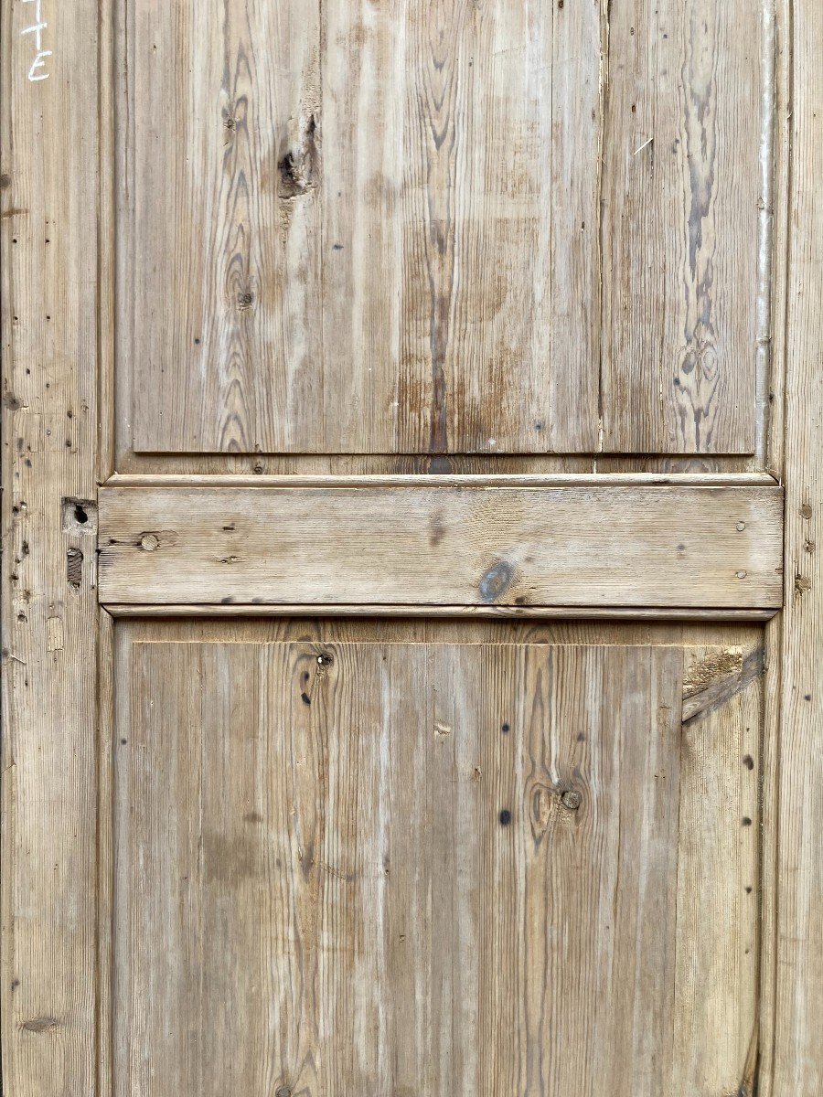 18th Century 4-door Stripped Cupboard Front-photo-2