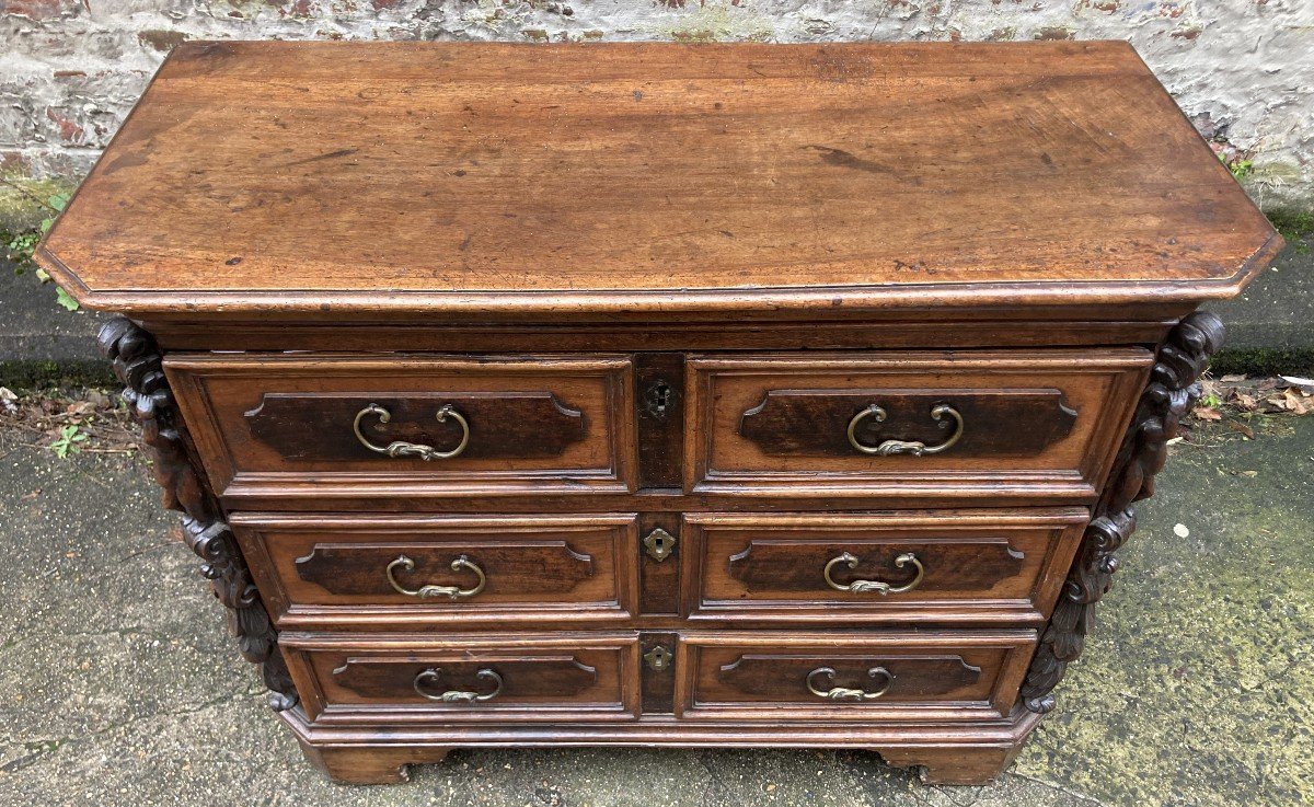 17th Century Italian Walnut Commode-photo-4