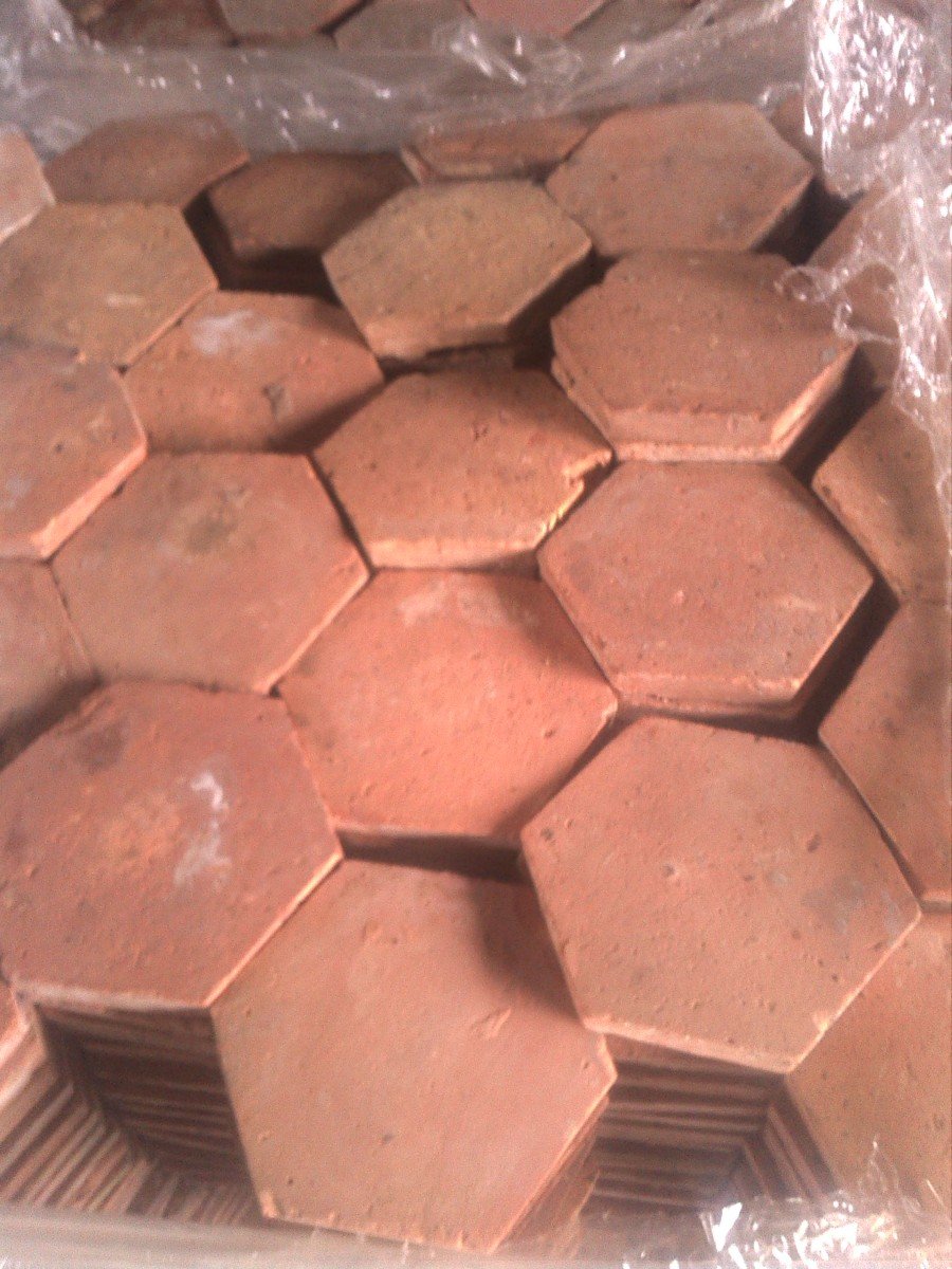 Early 19th C. Terra Cotta Floor Tiles - 62 M2 Of 19 Cm X 19 Cm  Hexagons-photo-3