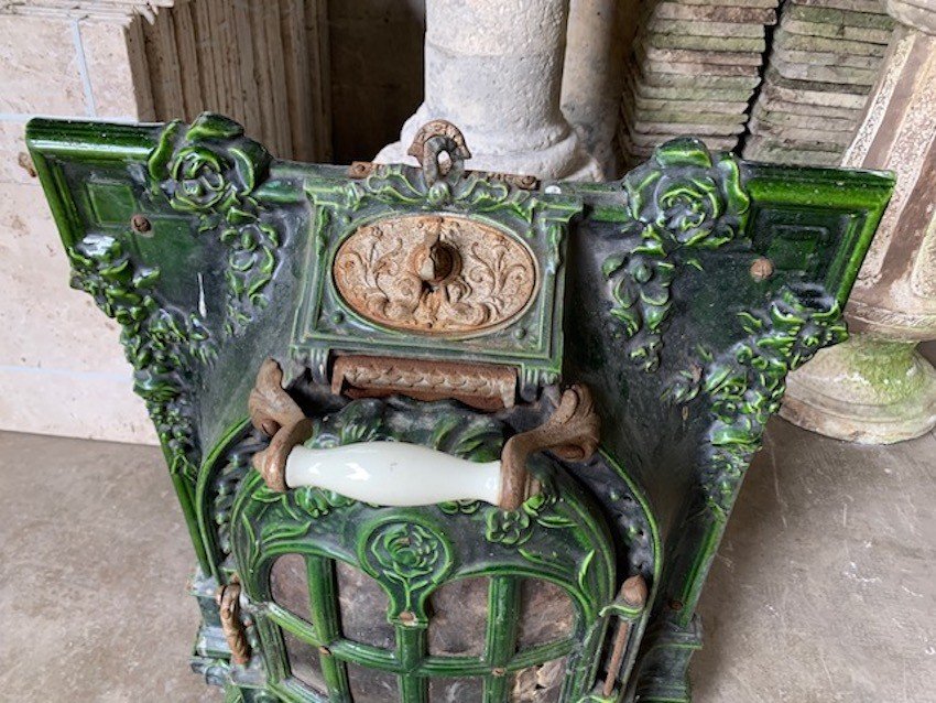 Varnished Cast Iron Stove - Circa 1900-photo-2