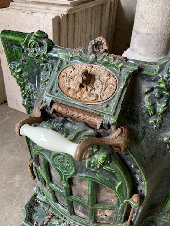 Varnished Cast Iron Stove - Circa 1900-photo-4