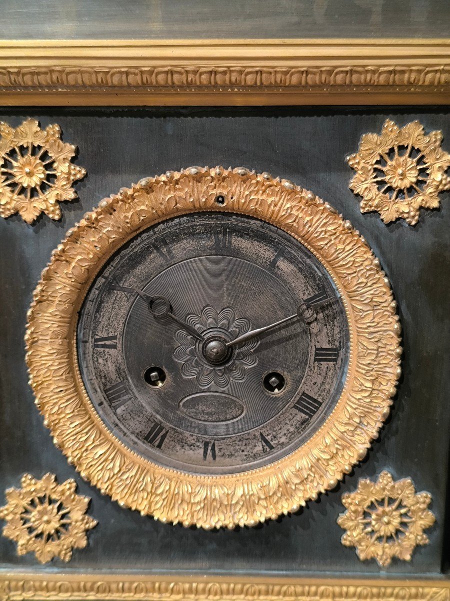 Clock In Patinated Bronze And Gilded Bronze From The Restoration Period-photo-1