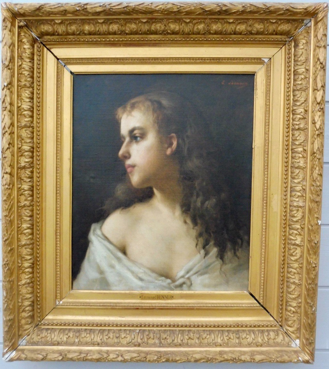 Emmanuel BENNER (1836 - 1896) Jeune Femme en buste de profil Huile sur toile sign&eacute;e en haut &agrave; droite 8F 46X38cm 19&egrave;me XIX&egrave;me Napol&eacute;on III