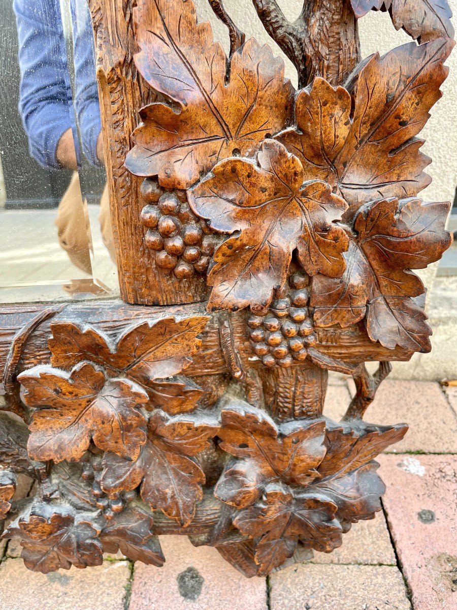 Important Black Forest Mirror With Walnut Frame Carved With Vines, Vine Leaves, 171 X 120  Cm -photo-7