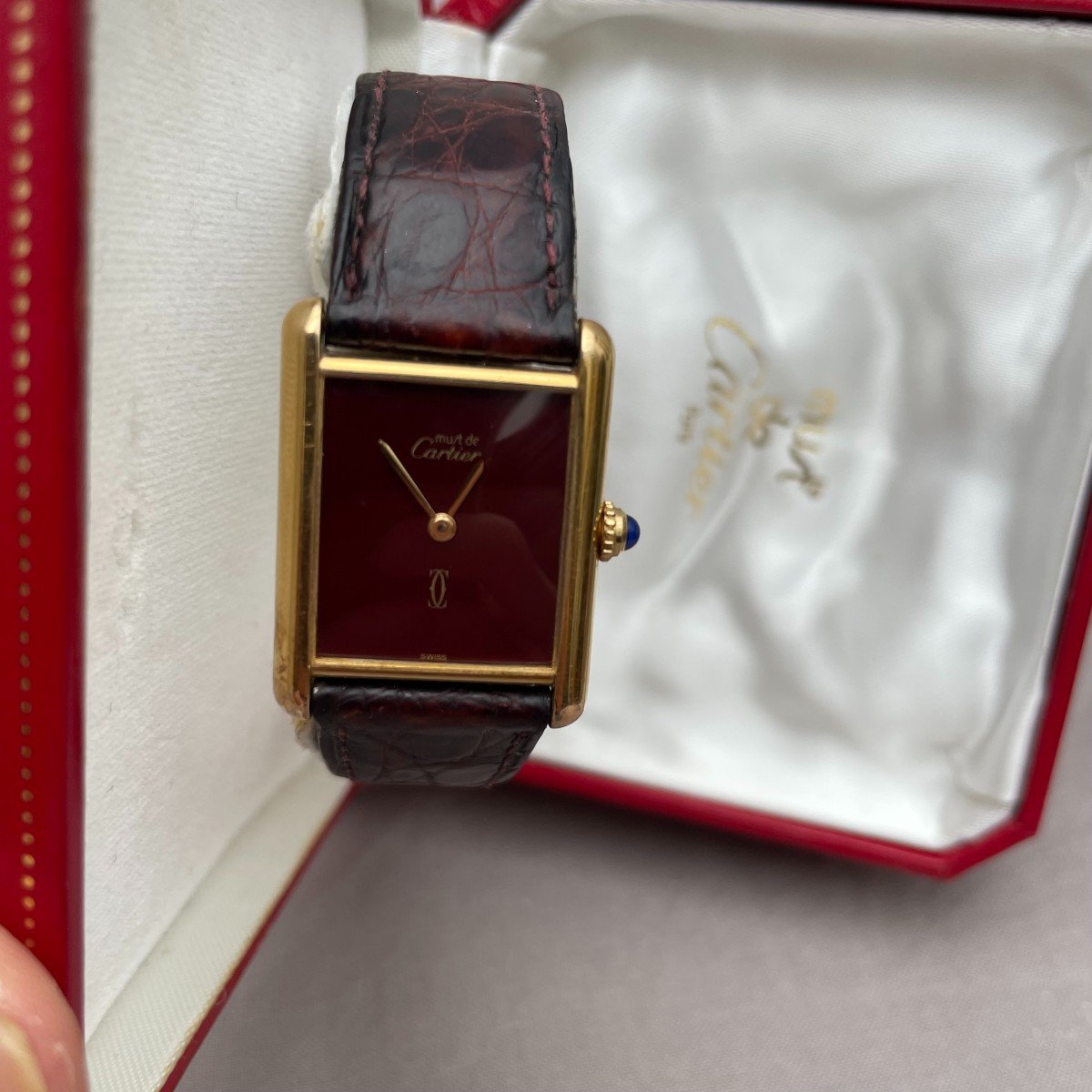 CARTIER Tank Must homme femme Montre bracelet en vermeil. GM  Coffret boite  et papiers de garantie d'origine cadran Bordeaux Grenat uni année 1993-photo-7