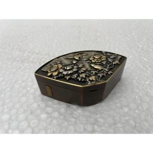 Small Golden Metal Box In The Shape Of A Fan, With Inlay Decor By Shibuichi Japan Meiji 1868 1912 Signed