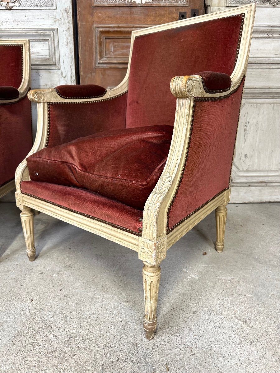 Pair Of Louis XVI Style Bergeres -photo-2