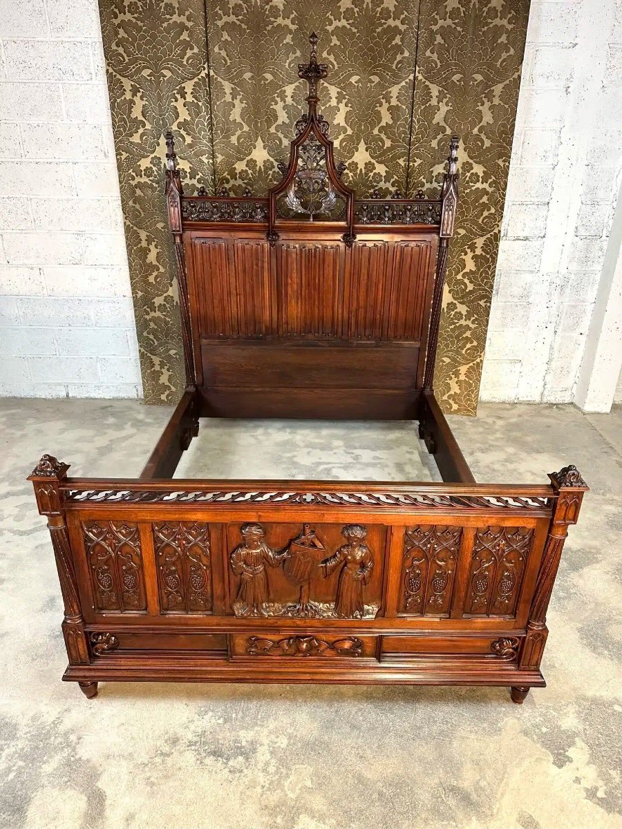 19th Century Gothic Style Walnut Bed-photo-4