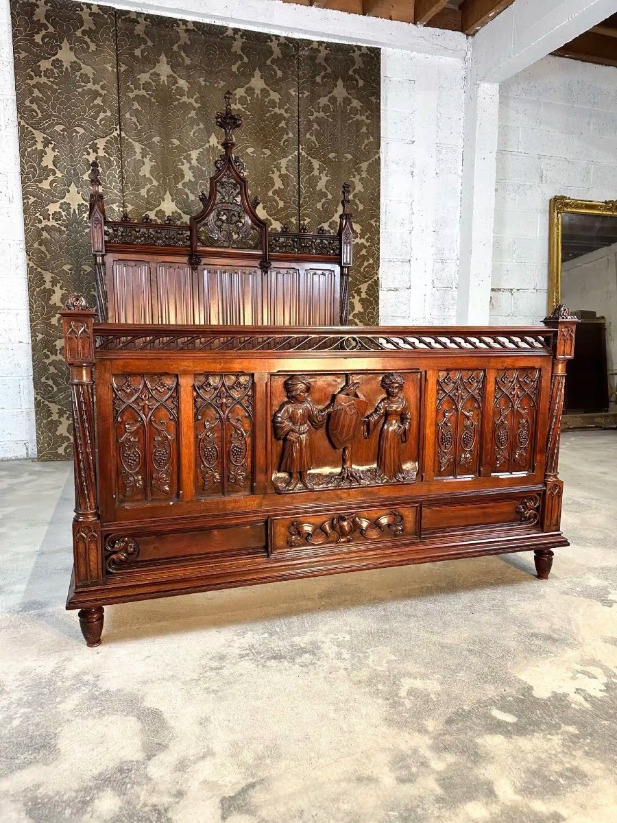 19th Century Gothic Style Walnut Bed-photo-7