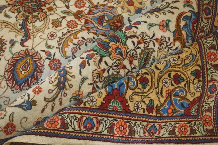 Large Persian Carpet Tabriz-photo-7