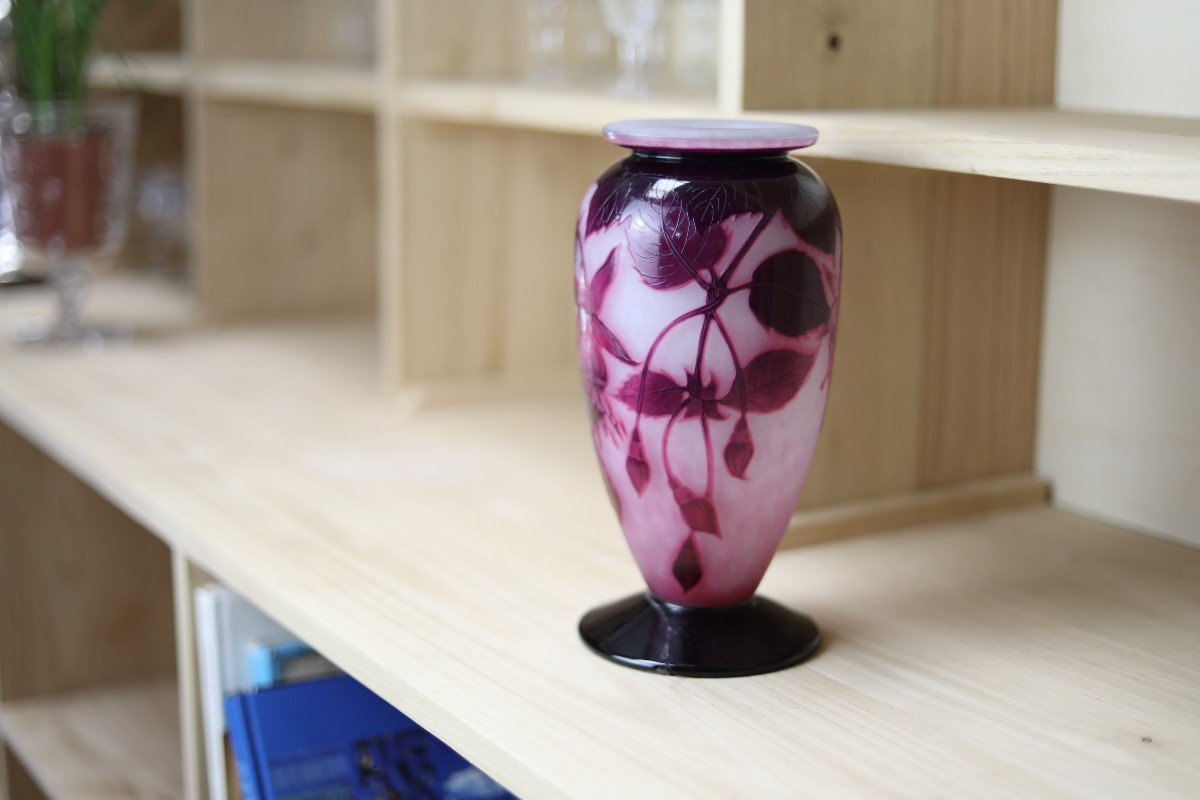 Multilayer Glass Vase By André Delatte With Fuchsia Flowers Design, Art Nouveau, 1920, Nancy-photo-3