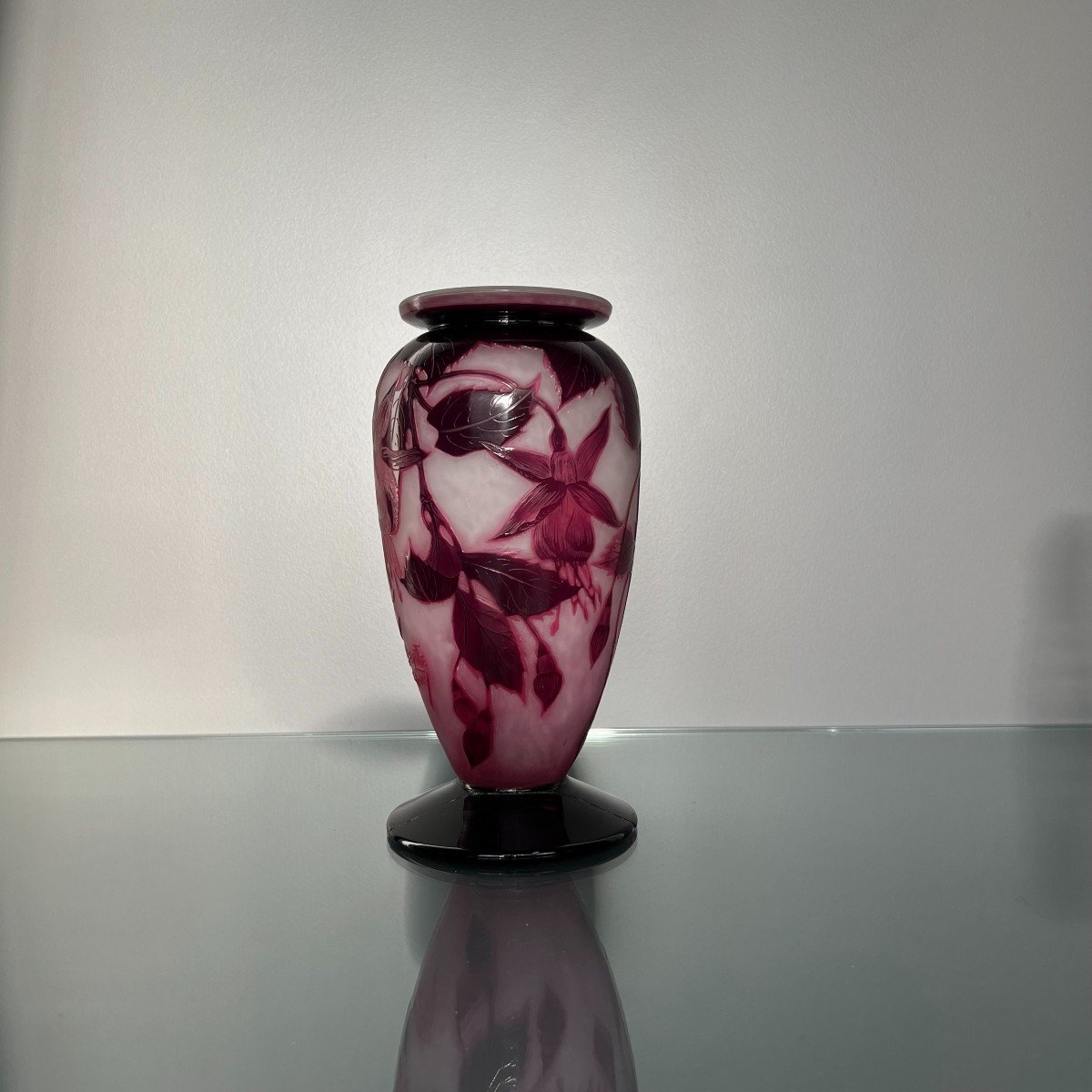 Multilayer Glass Vase By André Delatte With Fuchsia Flowers Design, Art Nouveau, 1920, Nancy-photo-1