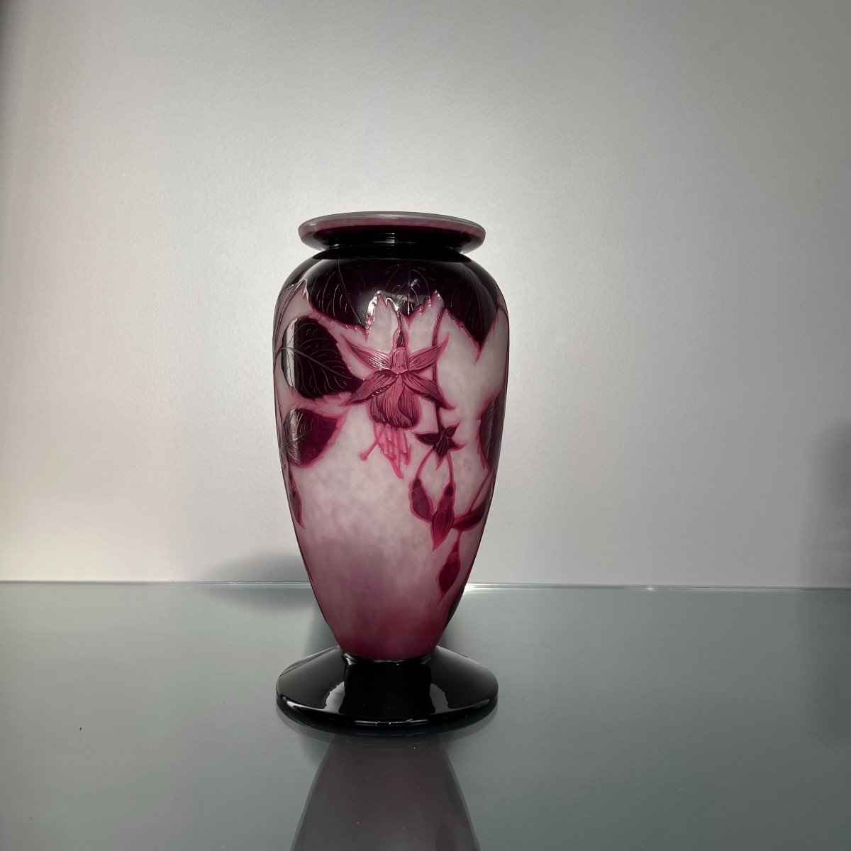 Multilayer Glass Vase By André Delatte With Fuchsia Flowers Design, Art Nouveau, 1920, Nancy-photo-3