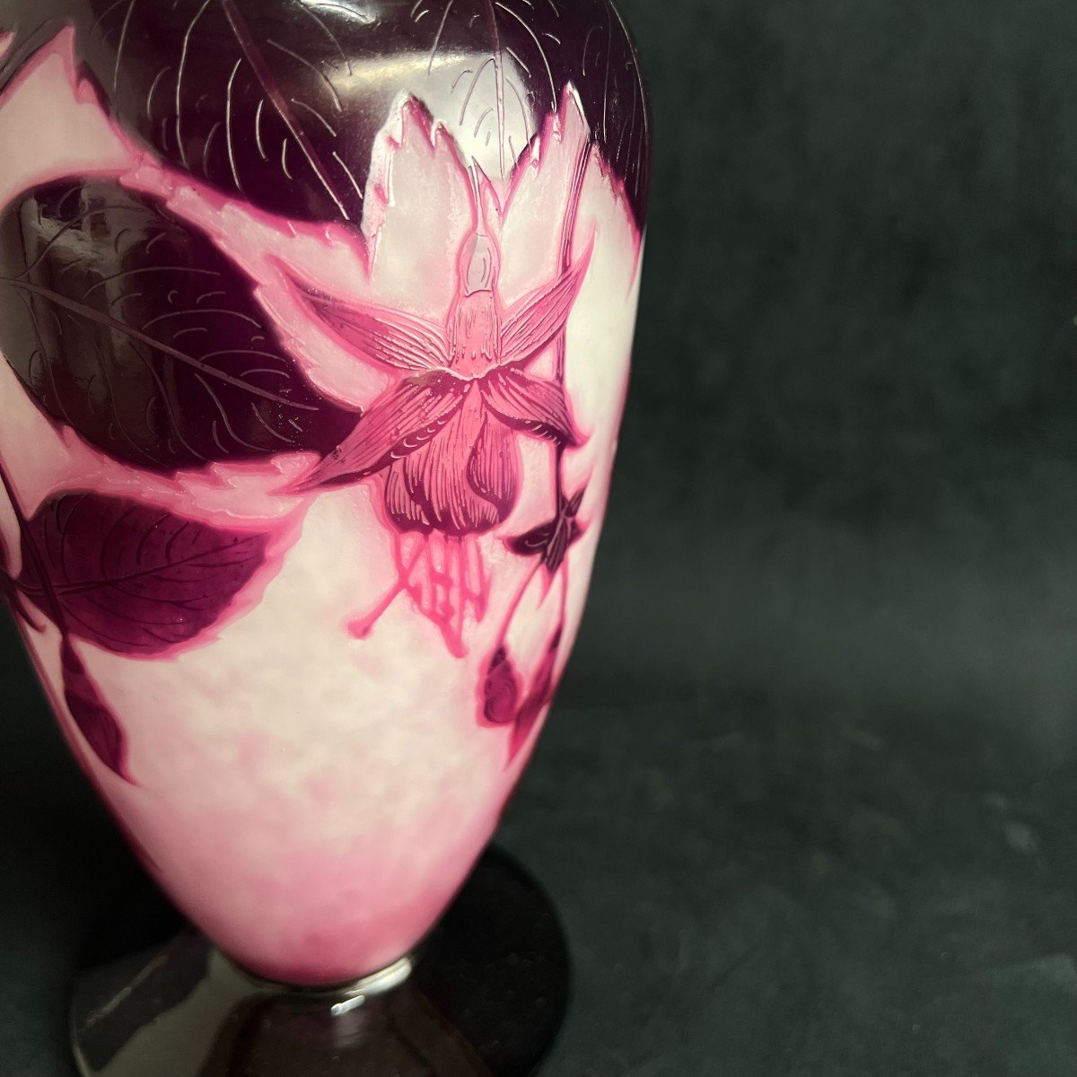 Multilayer Glass Vase By André Delatte With Fuchsia Flowers Design, Art Nouveau, 1920, Nancy-photo-8