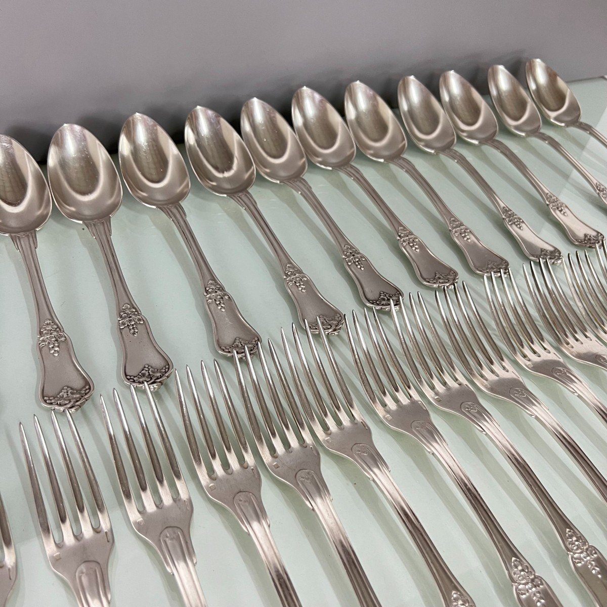 32 Piece Christofle 19th Century Cutlery Set Spoons And Forks Rare Model - Paris France-photo-7