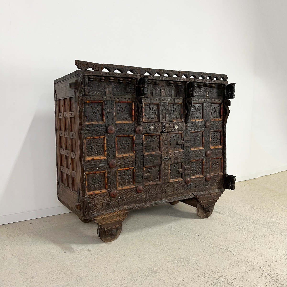 Antique Large Wooden Chest From Nepal, Asian Art, India, Carved Wood, 19th Century Wedding Chest