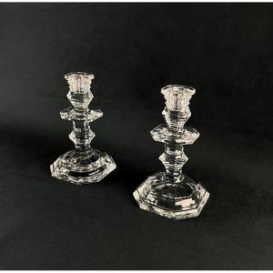 Paire De Bougeoirs En Cristal - Maison Baccarat France - Harcourt