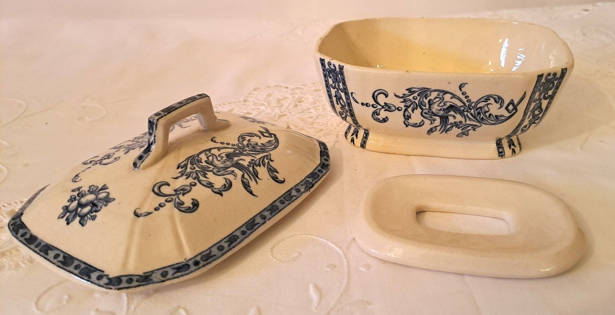 Rare Opaque Porcelain Toilet Set From Gien, Chenonceaux Model, Decor At La Bérain-photo-7