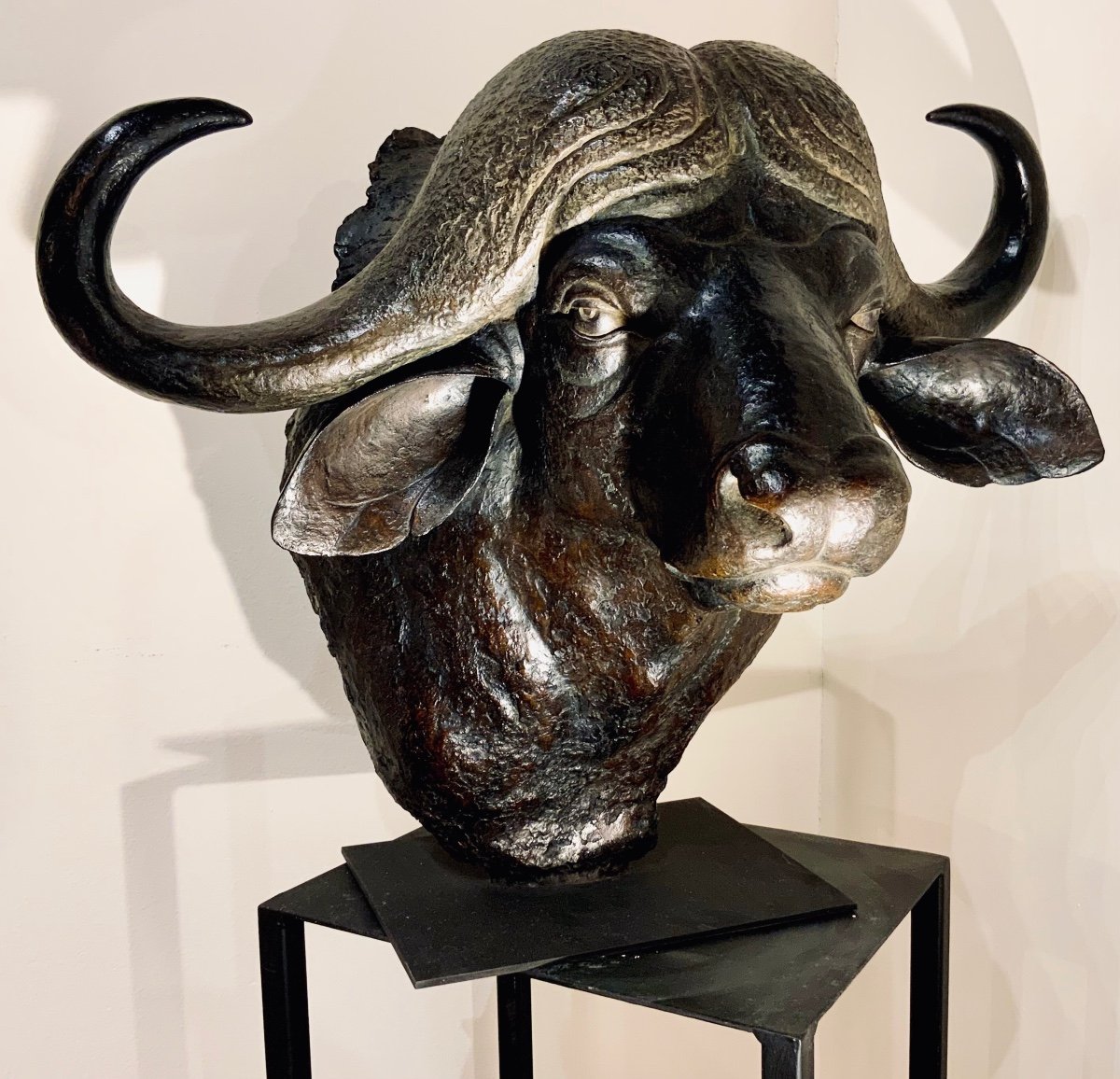 Bronze Buffalo Bust By Florence Jacquesson Numbered 1/8 And Signed.-photo-3