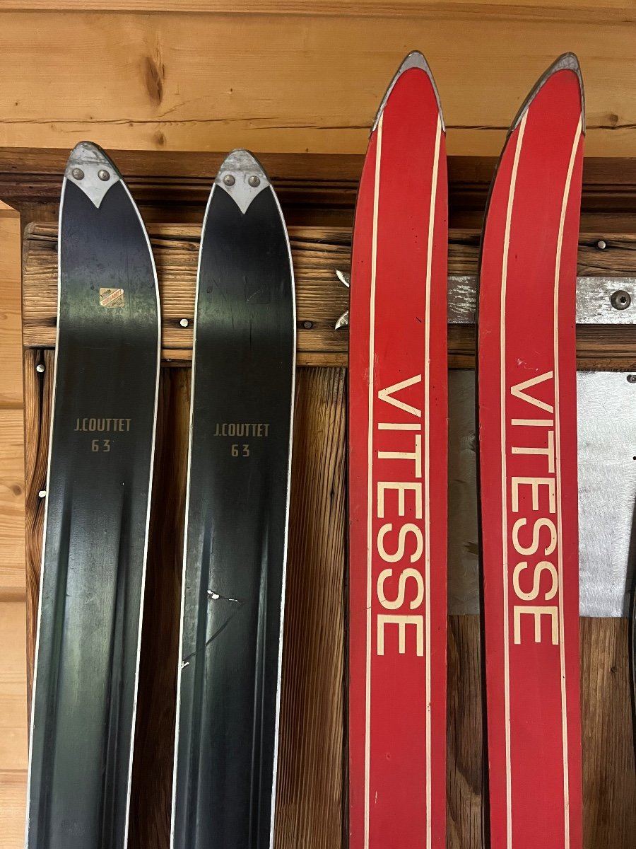 Pairs Of Vintage Collectible Skis-photo-2