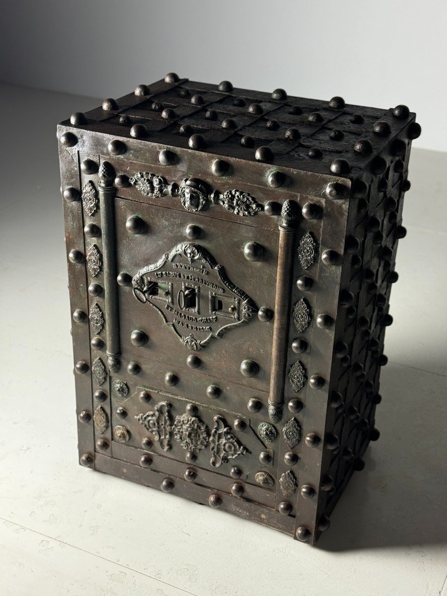 Magaud De Charf Hobnail Safe-photo-6