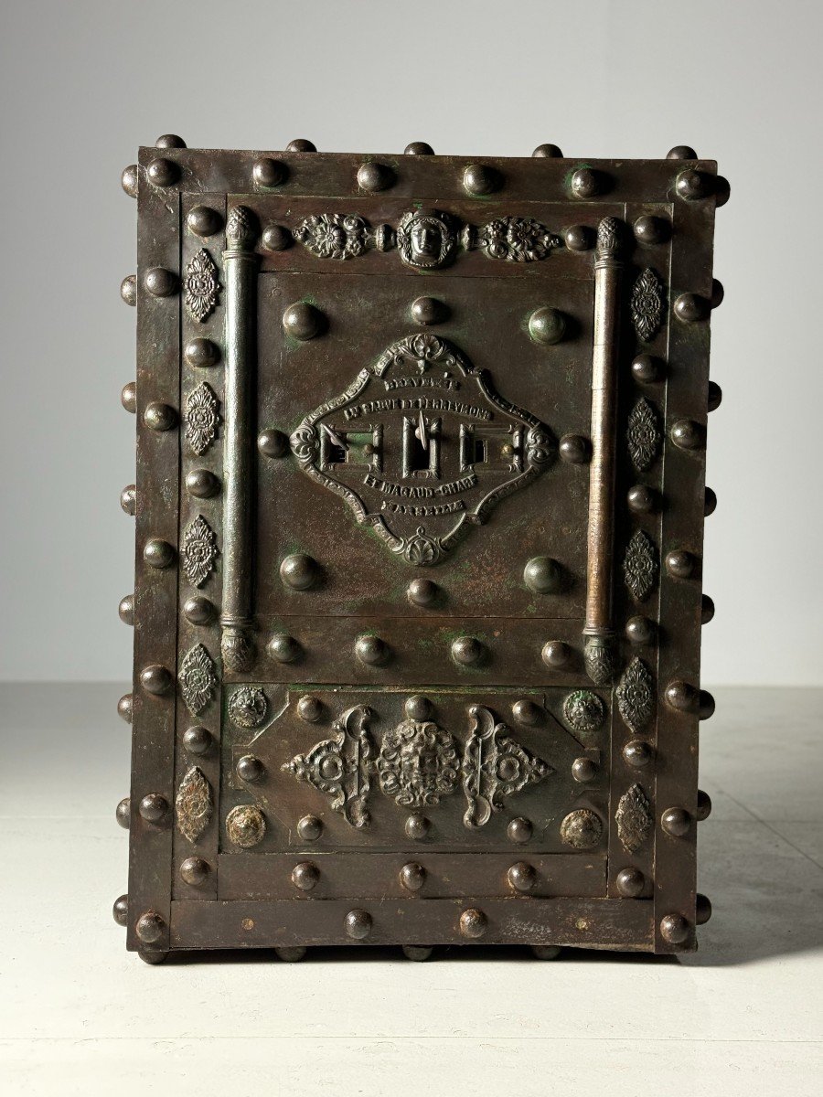 Magaud De Charf Hobnail Safe-photo-7