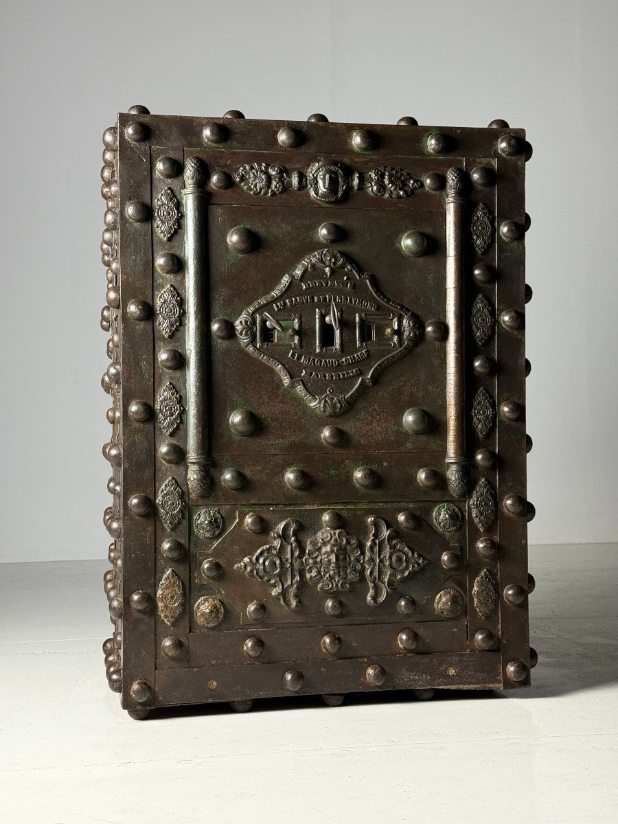 Magaud De Charf Hobnail Safe-photo-8