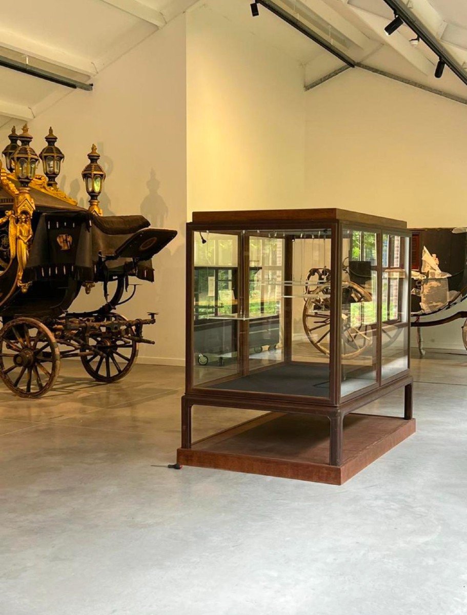 1900 Oak Museum Display Case-photo-2