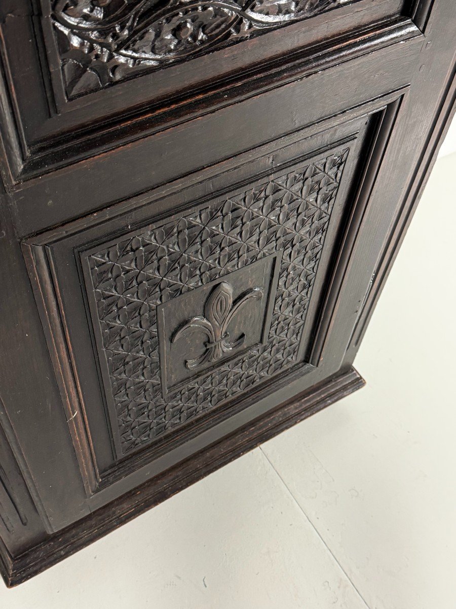 French Fleur-de-lis Wardrobe-photo-1