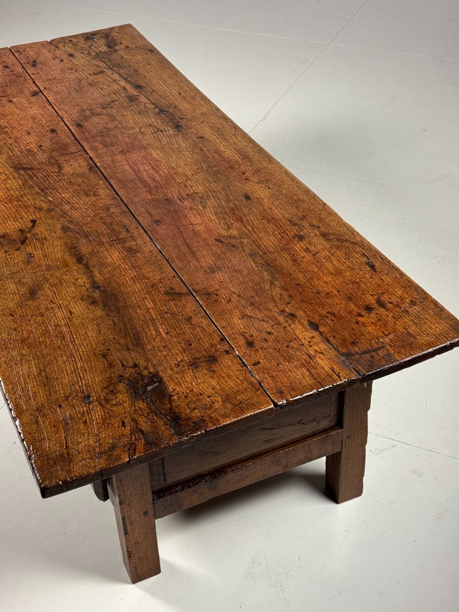 18th Century Spanish Coffee Table-photo-7