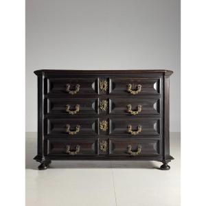 18th Century Italian Chest Of Drawers In Dark Walnut