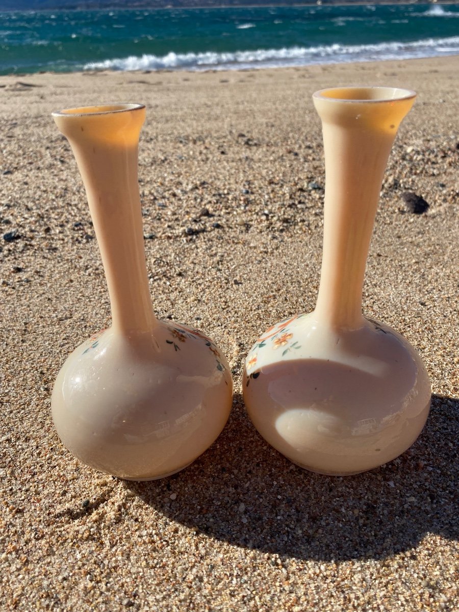 Pair Of 19th Century Enamelled Opaline Vases, Napoleon III Soliflore-photo-1