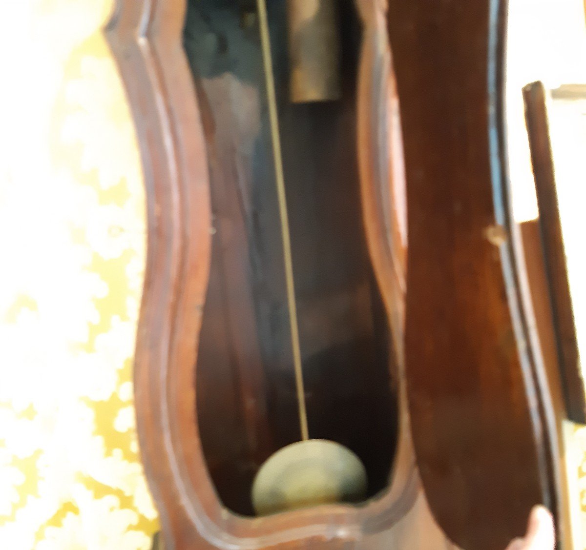 Antique Walnut Wood Pendulum Clock-photo-1