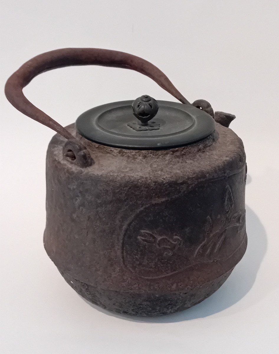 Ancient Teapot Oriental Art-photo-2