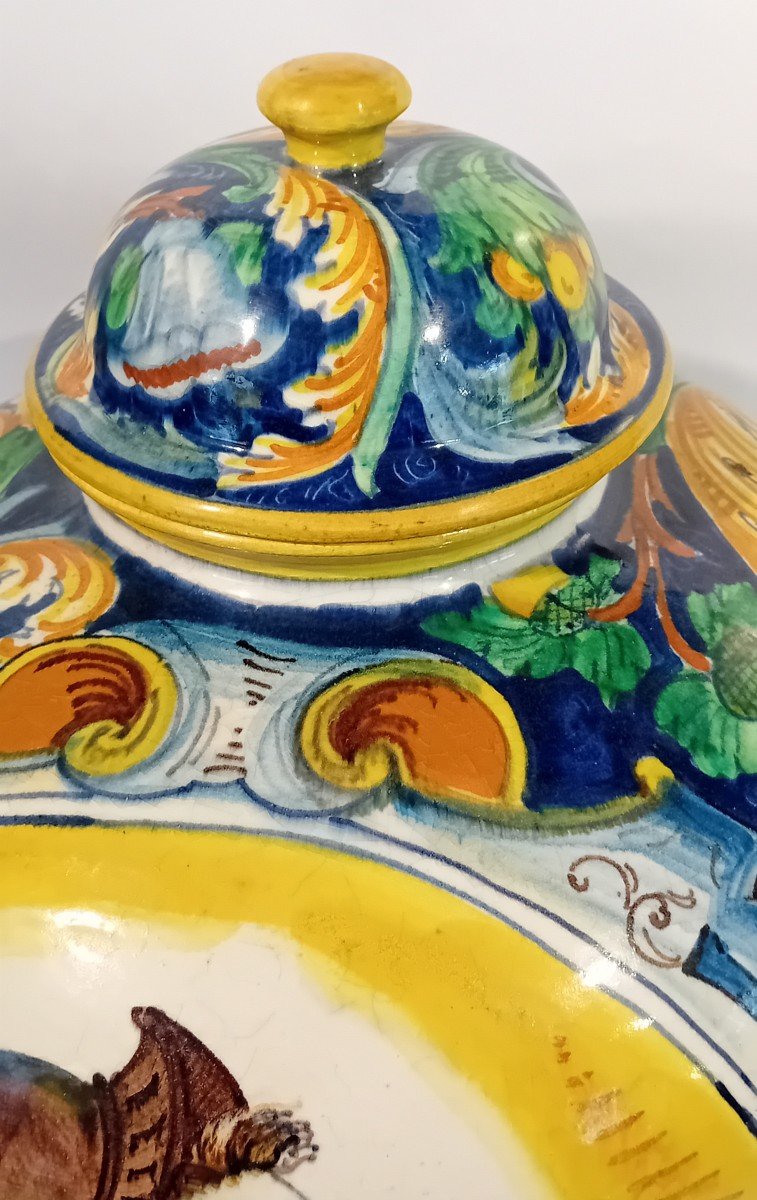 Large Venetian Majolica Bowling Vase-photo-3