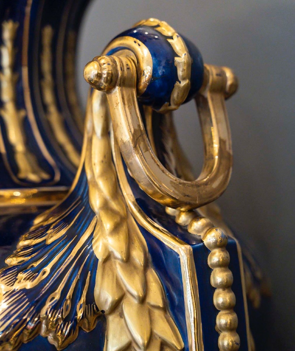 Spectacular Cobalt Blue Porcelain Vase Lxvi Style -photo-3