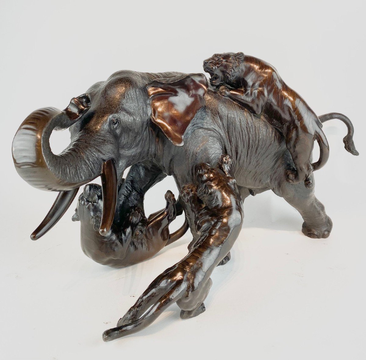 Okimono - Bronze Sculpture Of An Elephant Attacked By Tigers, Japan Meiji Era-photo-2