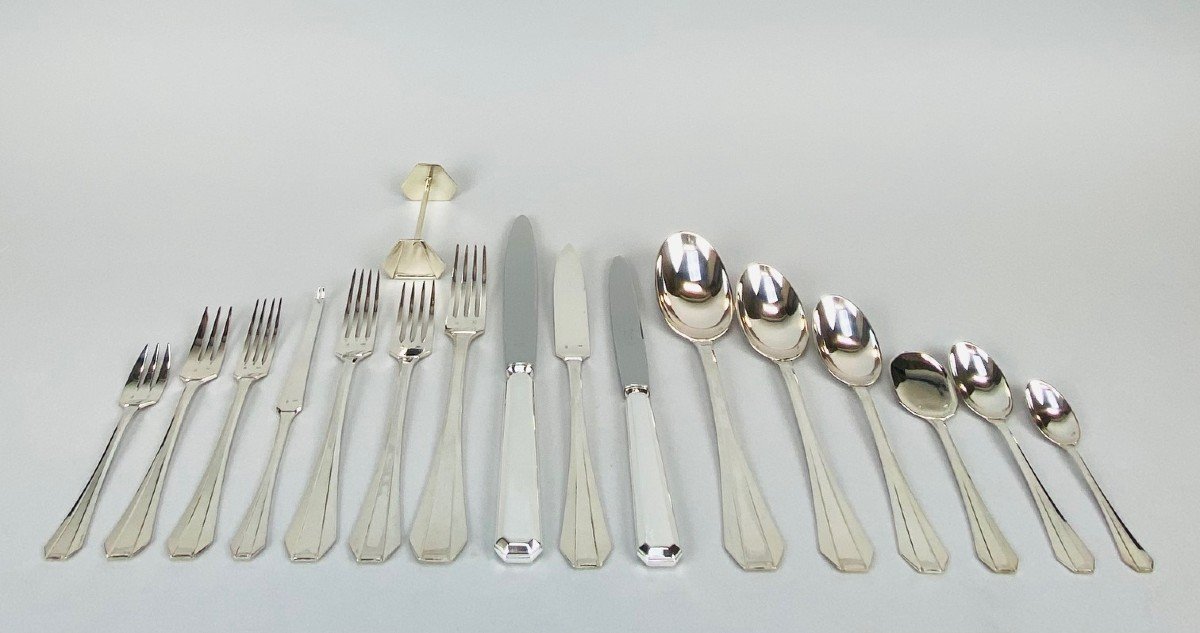 Art Deco Cutlery Set For 12, Solid Silver, 222 Pieces, Complete In Its Case. Delheid Frères.