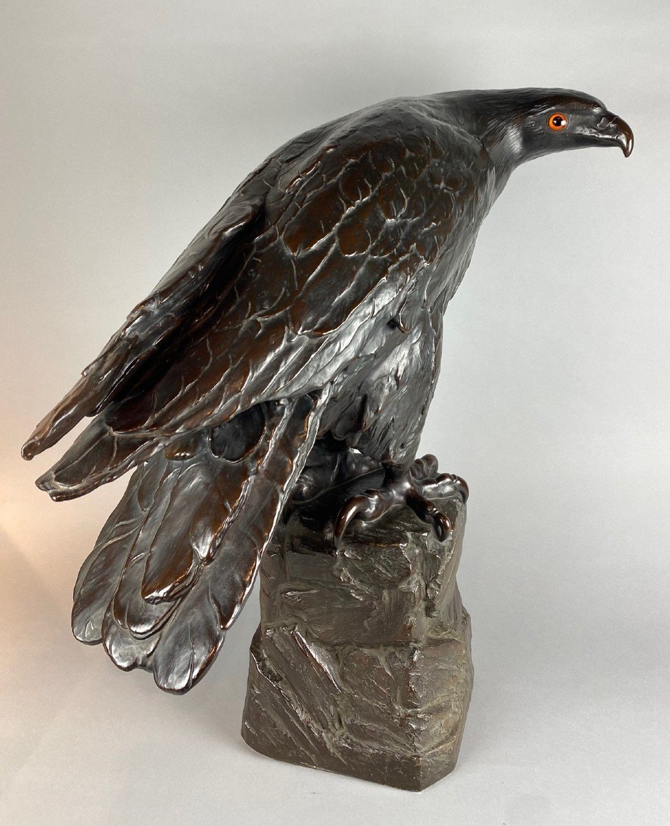A Life Size Terracotta Sculpture Of An Eagle. H74cm-photo-1
