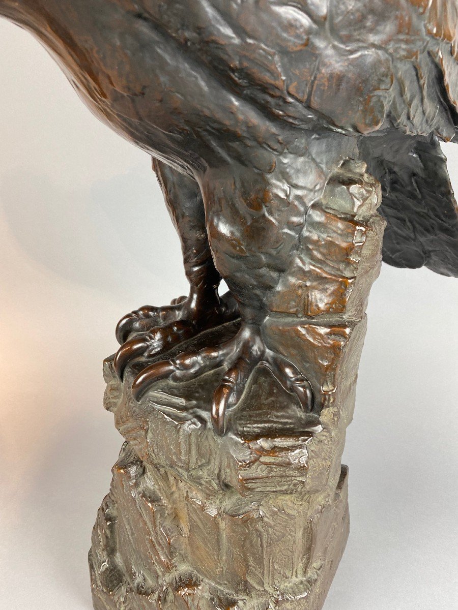 Une Sculpture  d'Un Aigle  En Terre Cuite, Grandeur Nature. H74cm-photo-6