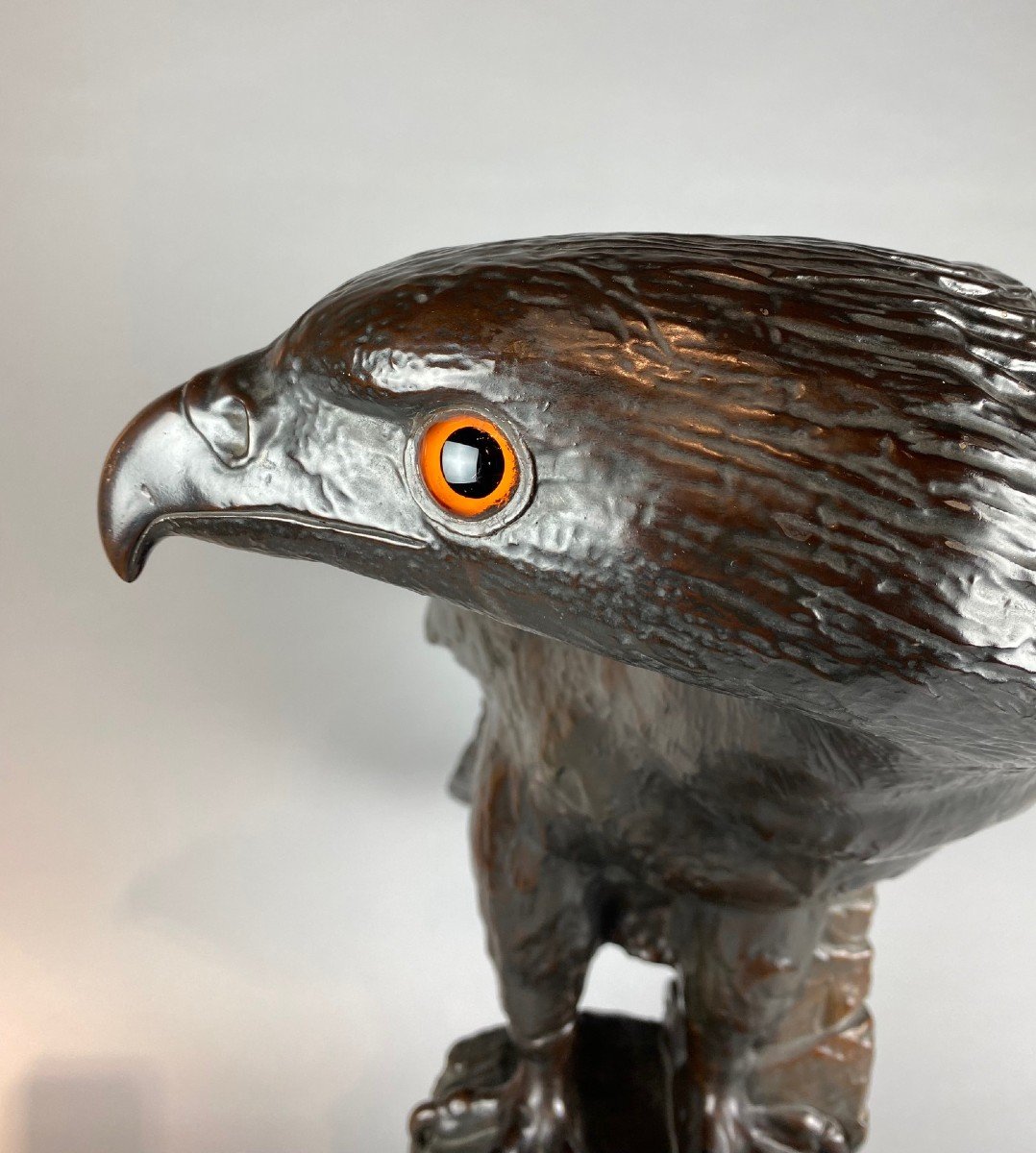 Une Sculpture  d'Un Aigle  En Terre Cuite, Grandeur Nature. H74cm-photo-7