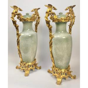 Paire d'Importants Vases En Porcelaine Céladon Chinoise, Monture En Bronze Doré.   H 76cm!