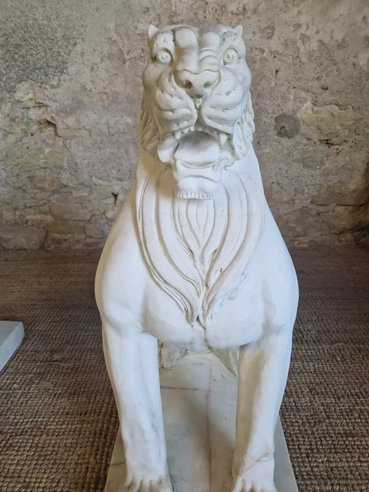 Pair Of Marble Lion Statues **very Heavy**-photo-6